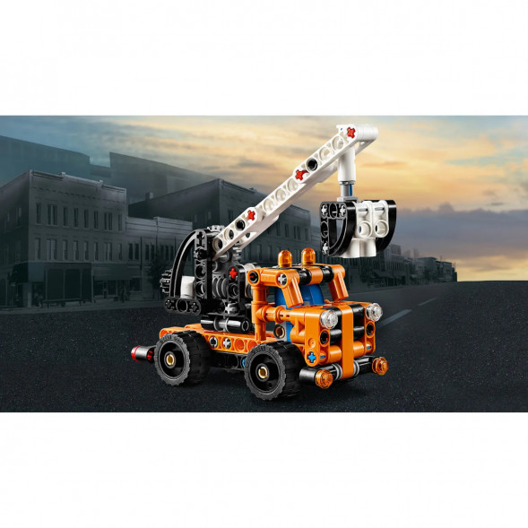 Конструктор LEGO Technic 42088 Ремонтный автокран в Екатеринбурге