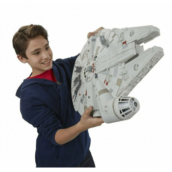 Игровой набор Star Wars (Hasbro) Флагманский космический корабль Звездных войн (B3678) в Екатеринбурге