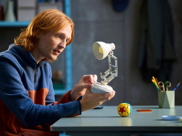 Конструктор LEGO Ideas 21357 Disney Pixar: Люксо-младший в Екатеринбурге