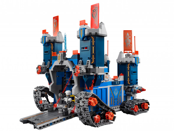 Конструктор LEGO Nexo Knights 70317 Фортрекс - мобильная крепость в Екатеринбурге