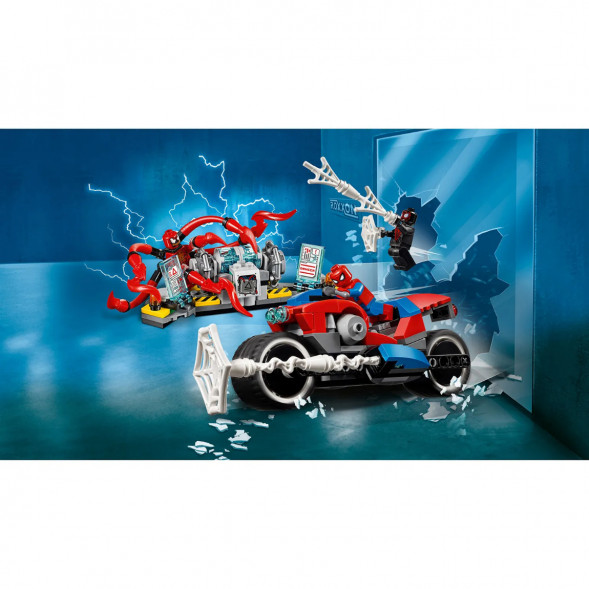 Конструктор LEGO Super Heroes 76113 Спасательная операция на мотоциклах в Екатеринбурге