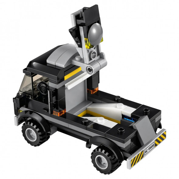 Конструктор LEGO Super Heroes 76032 Погоня на Квинджете Мстителей в Екатеринбурге