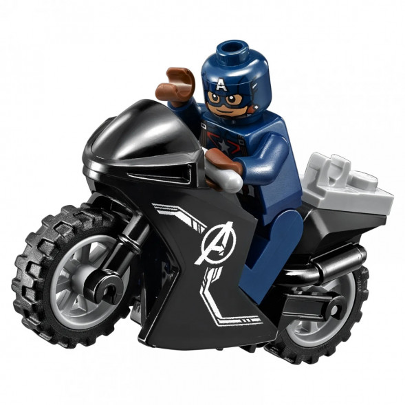 Конструктор LEGO Super Heroes 76032 Погоня на Квинджете Мстителей в Екатеринбурге