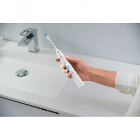 Электрическая звуковая зубная щетка Philips Sonicare ProtectiveClean 4500, White в Екатеринбурге
