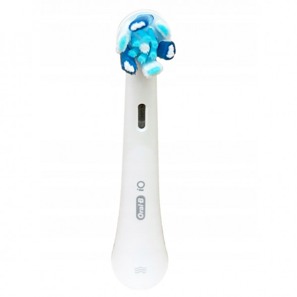 Насадка для электрической зубной щетки Oral-B iO Ultimate Clean White, 4 шт. в Екатеринбурге